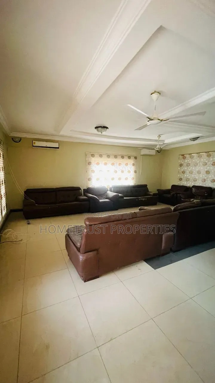 5bdrm House in Amasaman China Mall for rent