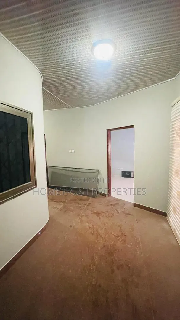 5bdrm House in Amasaman China Mall for rent