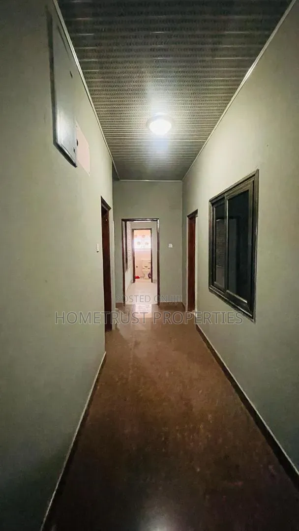 5bdrm House in Amasaman China Mall for rent