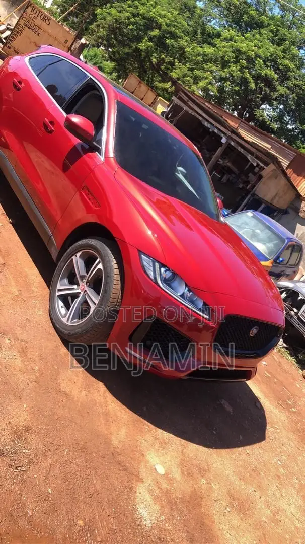 Jaguar F-Pace 20d Prestige AWD 2019 Red