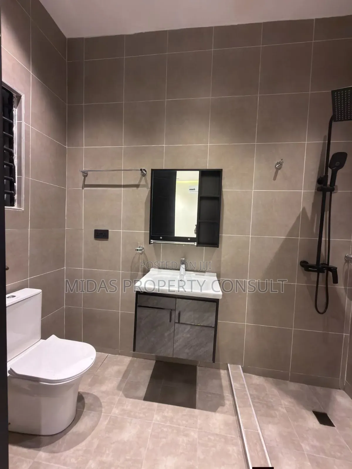 3bdrm House in Lakeside for sale