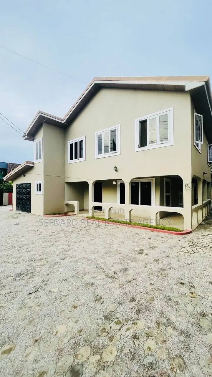 6bdrm House in Sefdard Properties, Kwabenya for rent