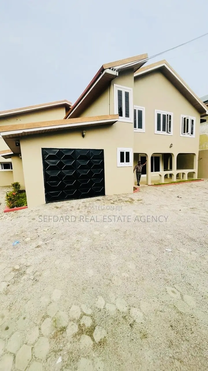 6bdrm House in Sefdard Properties, Kwabenya for rent