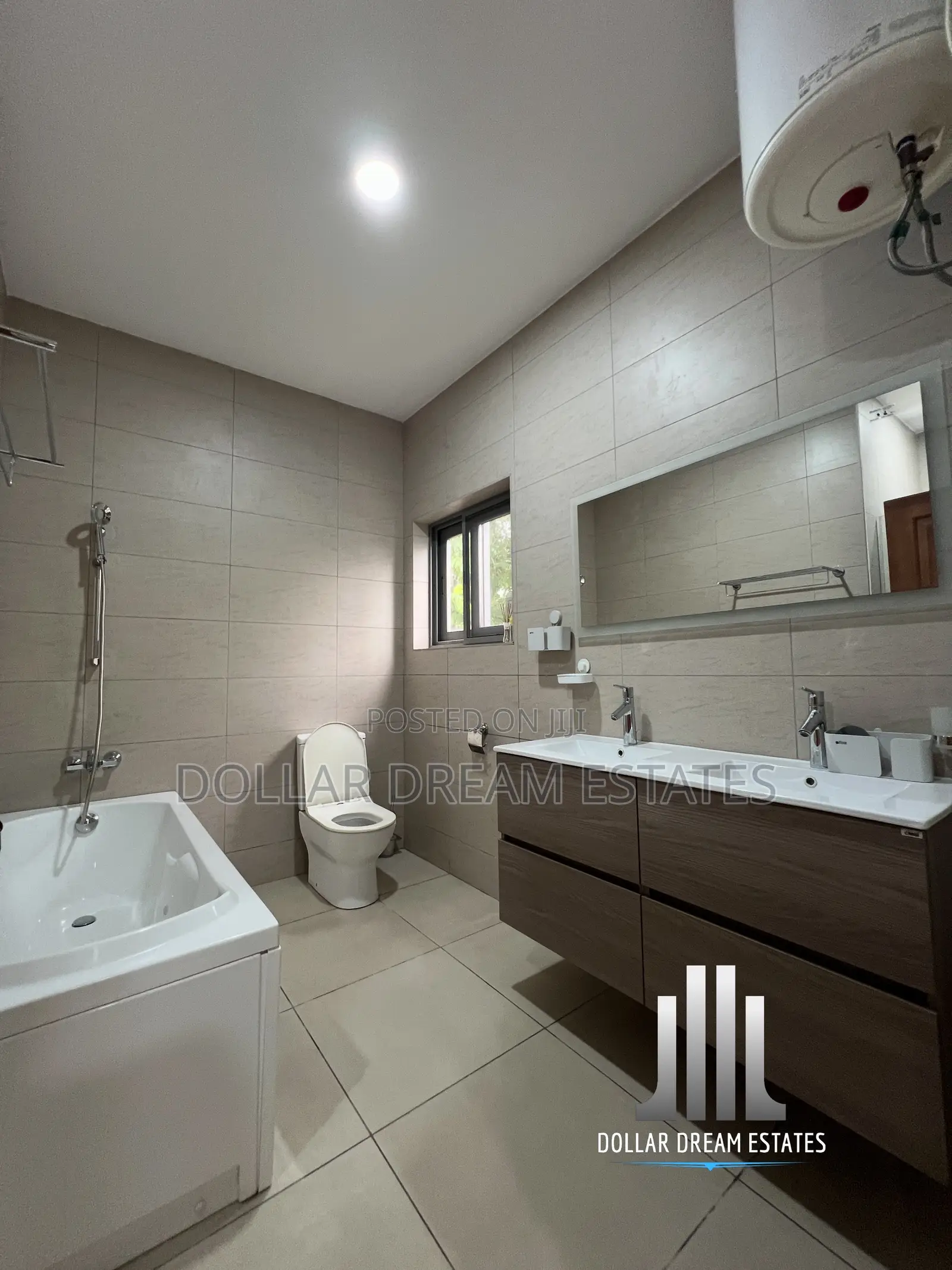 3bdrm Townhouse / Terrace in Cantonments for rent