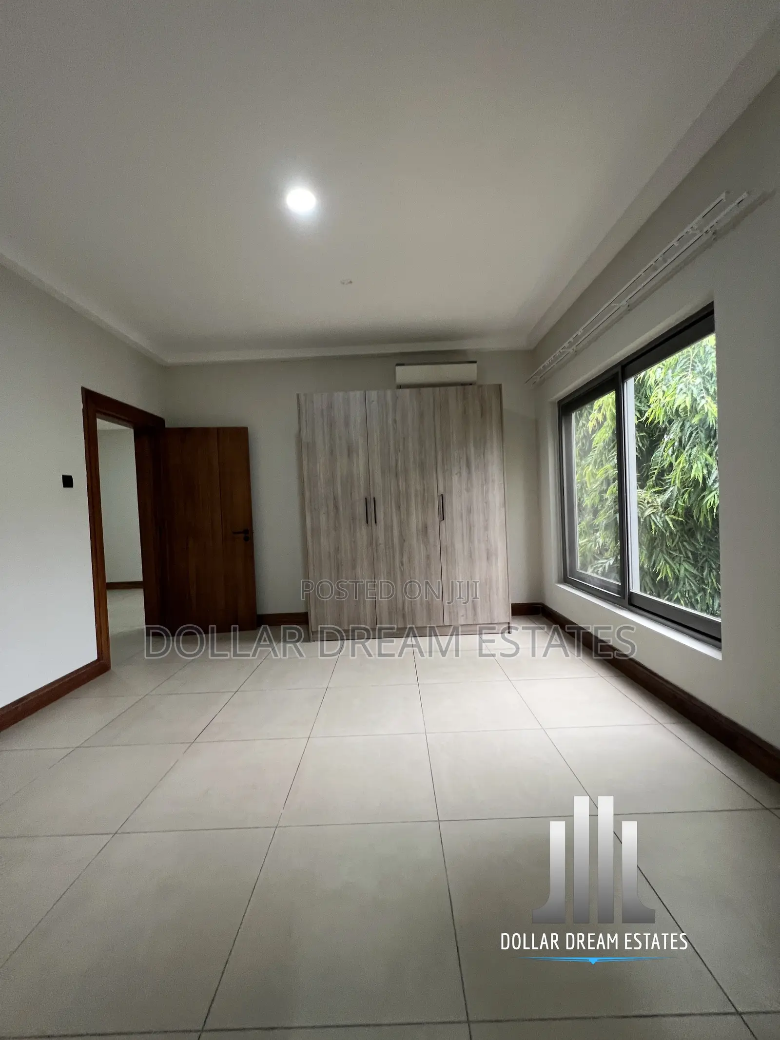 3bdrm Townhouse / Terrace in Cantonments for rent