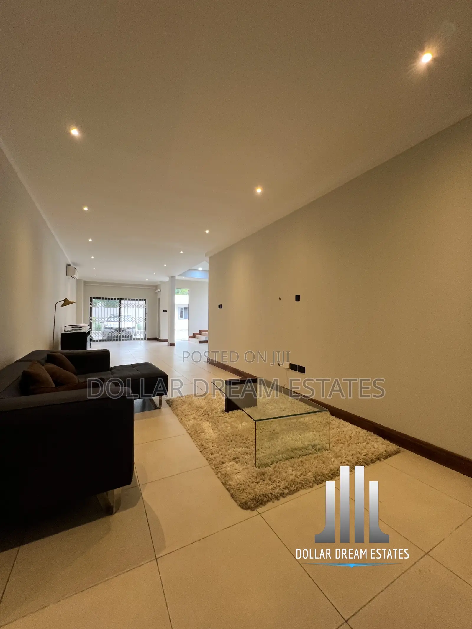 3bdrm Townhouse / Terrace in Cantonments for rent