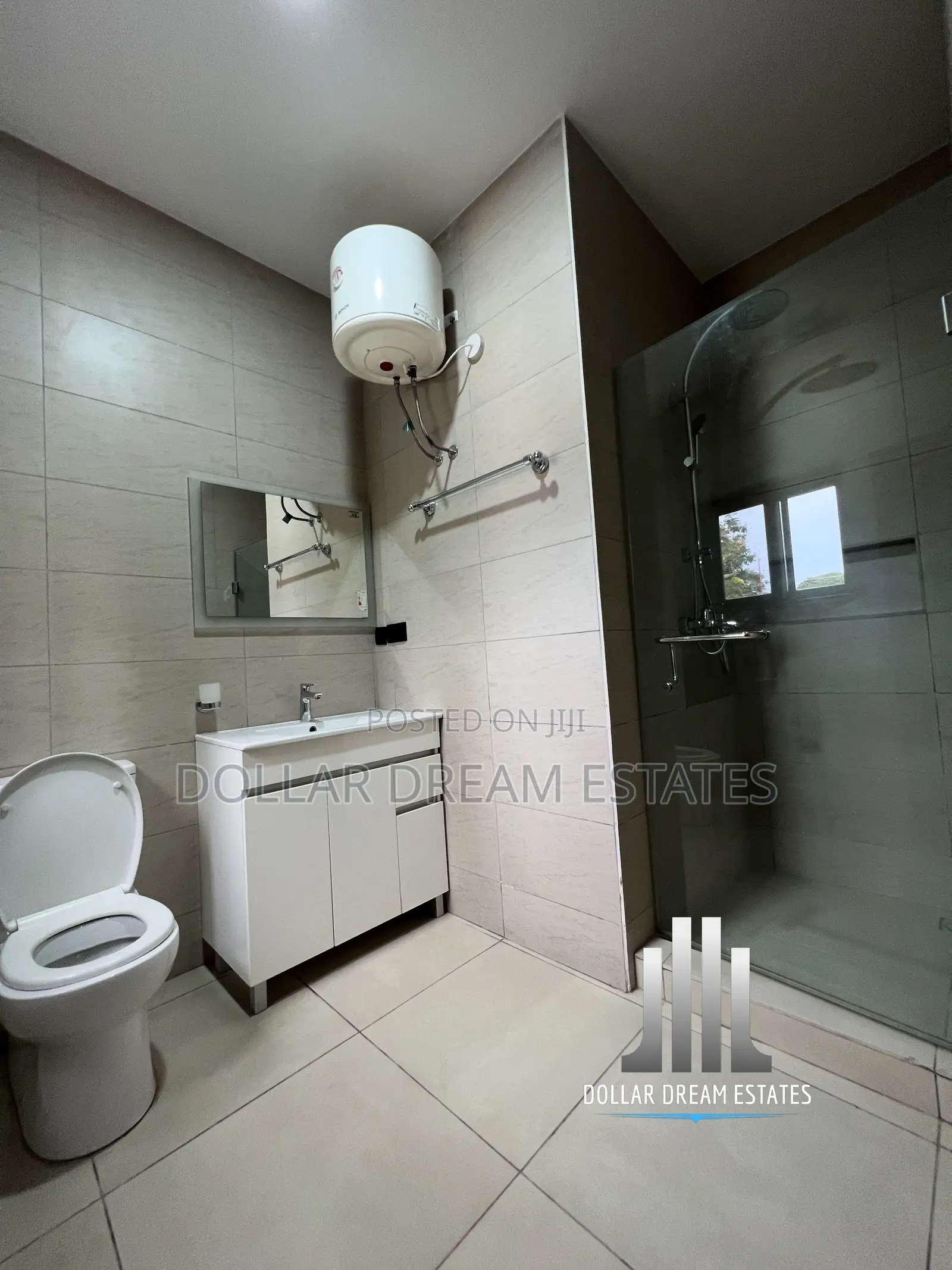 3bdrm Townhouse / Terrace in Cantonments for rent