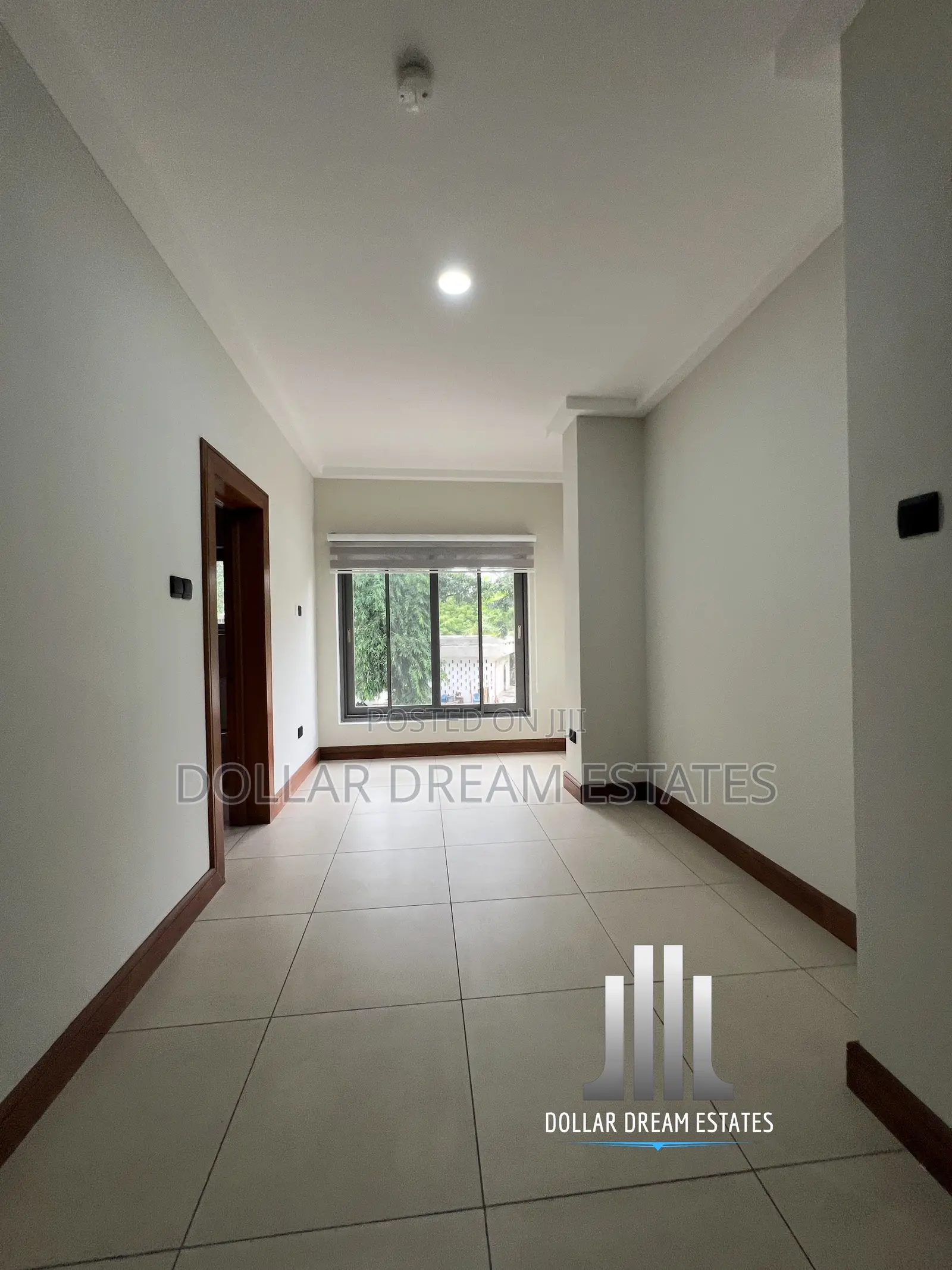 3bdrm Townhouse / Terrace in Cantonments for rent
