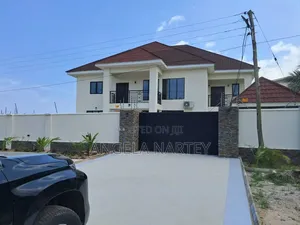 4bdrm House in Spintex, Accra Metropolitan for sale
