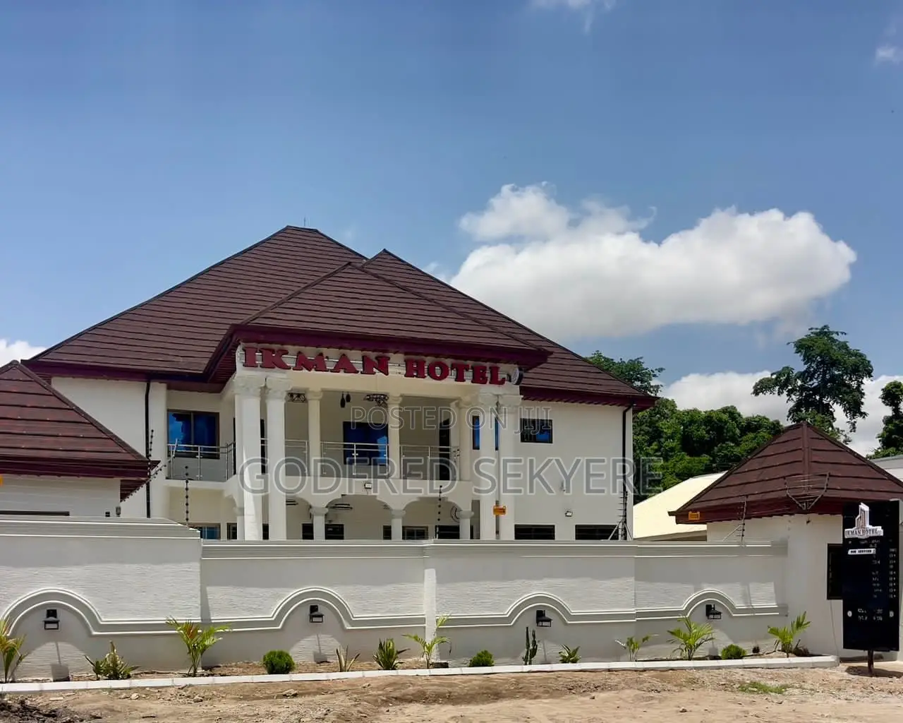 Furnished 17bdrm House in Hotel For Sale At for sale