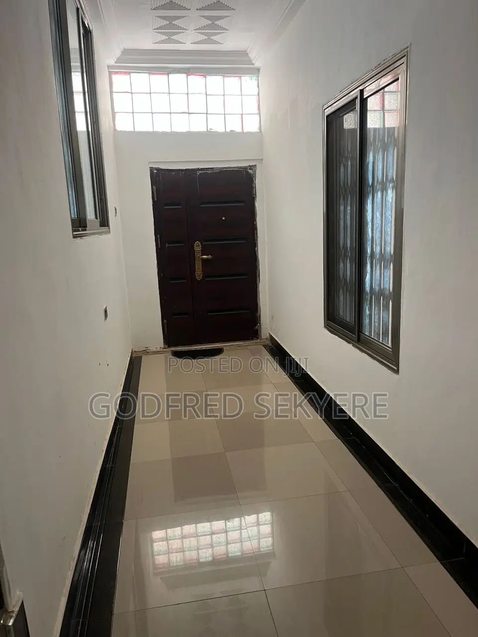 6bdrm House in Adeleke Estates, Kumasi Metropolitan for sale