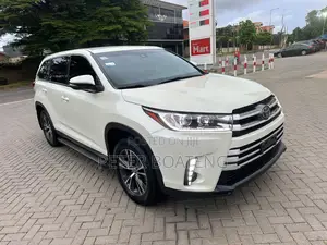 Toyota Highlander 2019 Off white