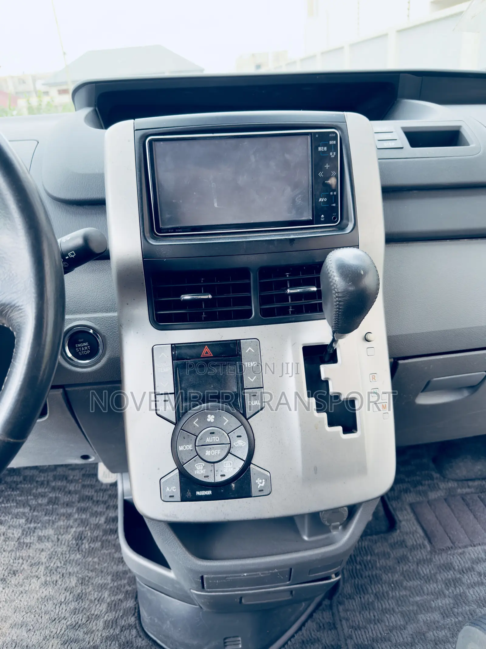 Toyota Voxy 2010 Black