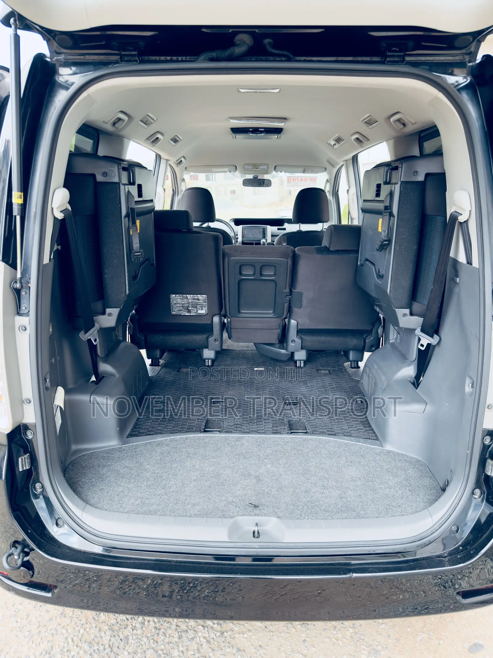 Toyota Voxy 2010 Black