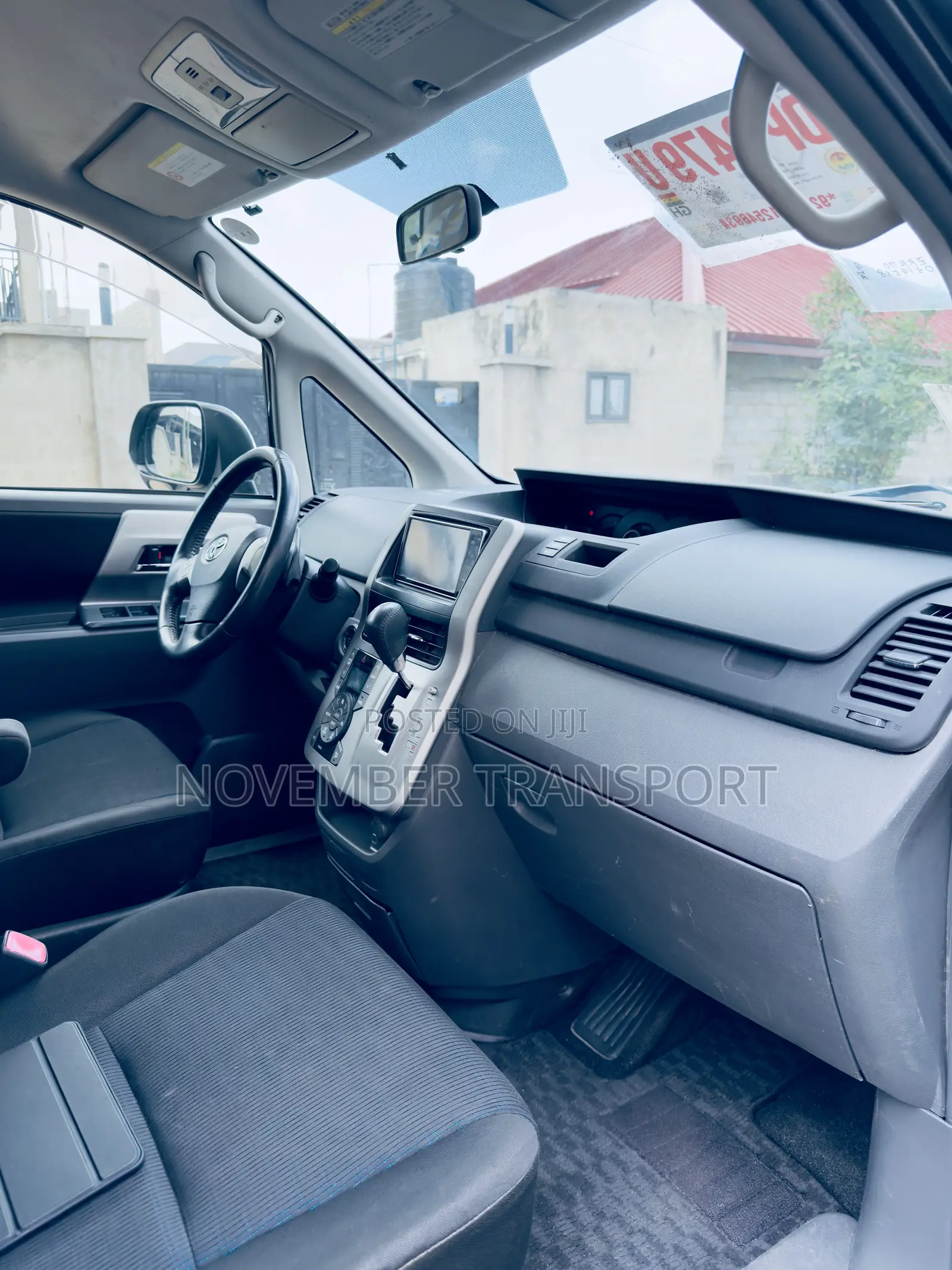 Toyota Voxy 2010 Black