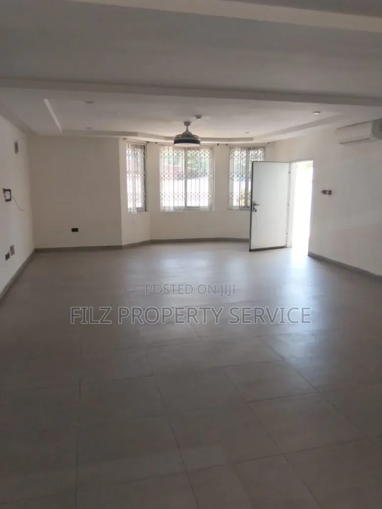 2bdrm Apartment in Abelekpe Estate, Methodist Church Area for rent