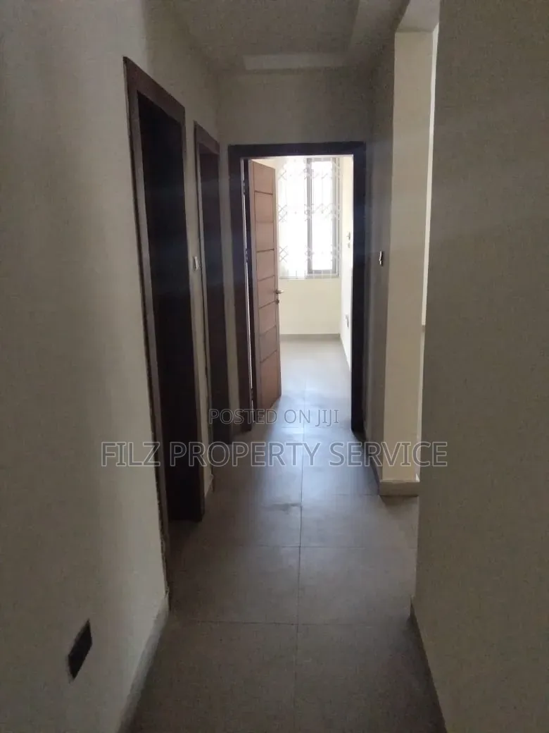 2bdrm Apartment in Abelekpe Estate, Methodist Church Area for rent