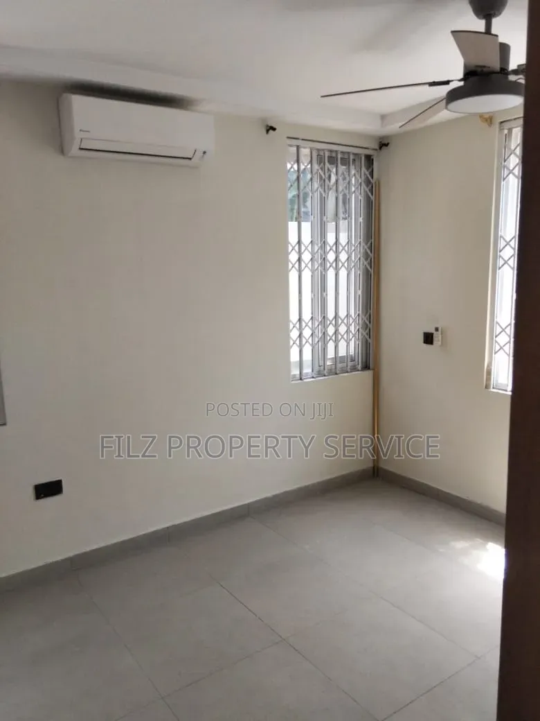 2bdrm Apartment in Abelekpe Estate, Methodist Church Area for rent