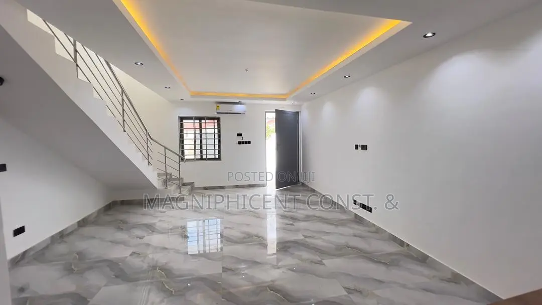 2bdrm Duplex in Magniphicent Estates, Ashaley Botwe for sale