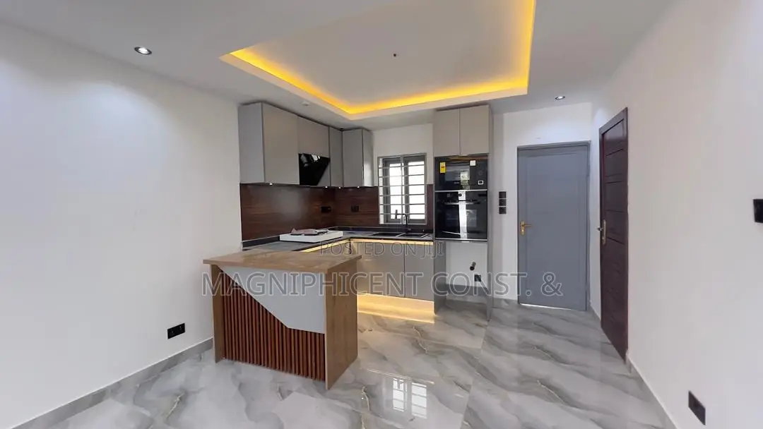2bdrm Duplex in Magniphicent Estates, Ashaley Botwe for sale
