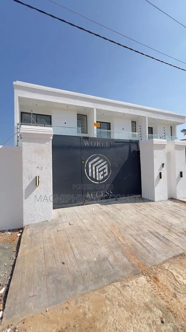 2bdrm Duplex in Magniphicent Estates, Ashaley Botwe for sale