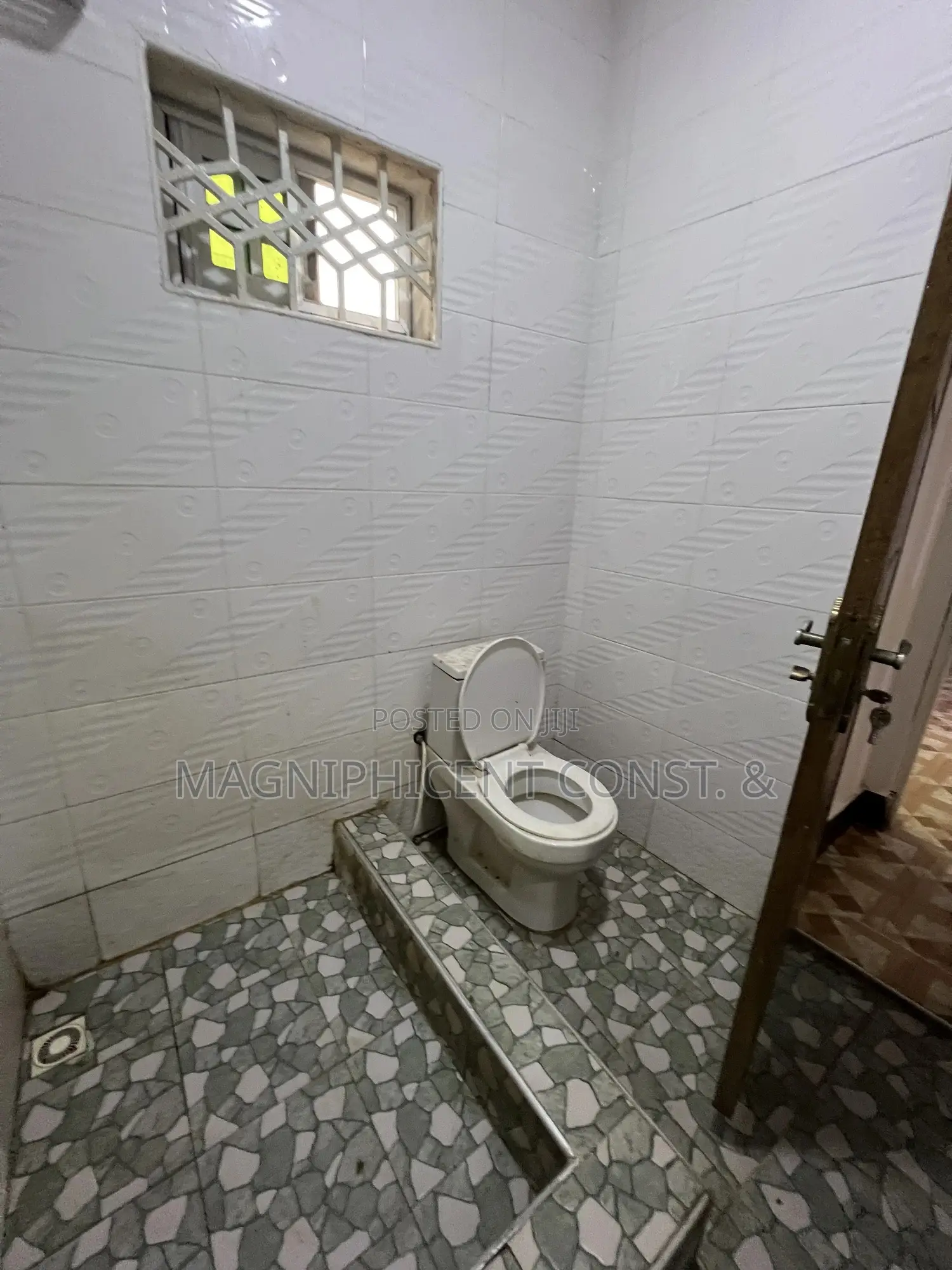 2bdrm House in Lakeside Estates, Ashaley Botwe for sale