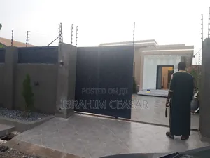 3bdrm House in Ajingano, School Junction for sale