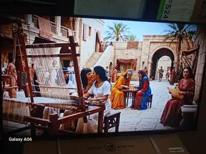 Samsung 43-Inch Crystal Clear Smart Television