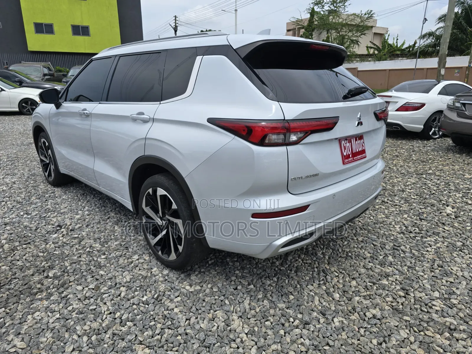 Mitsubishi Outlander SEL 2022 White