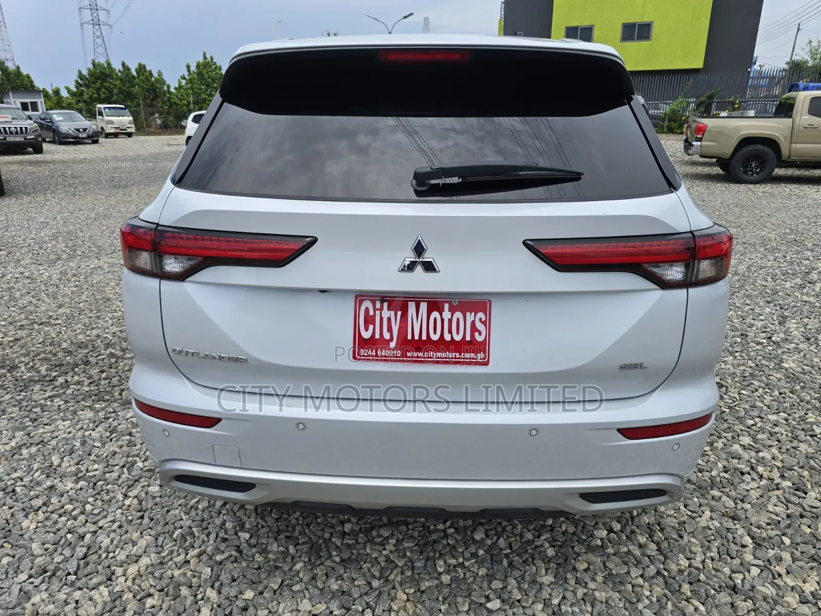 Mitsubishi Outlander SEL 2022 White