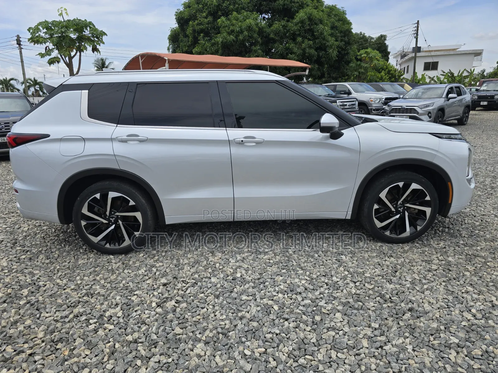 Mitsubishi Outlander SEL 2022 White