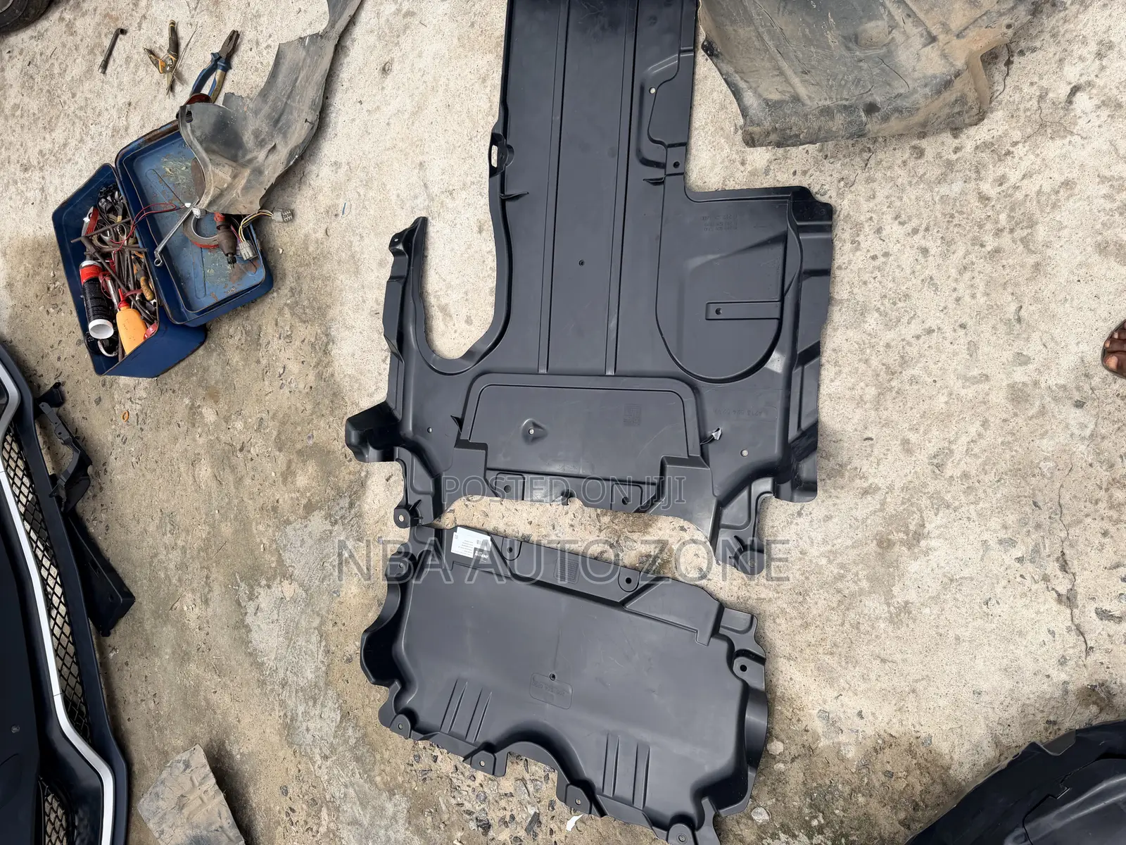 Mercedes-Benz C300(W205) 2016-2019 Engine Panels