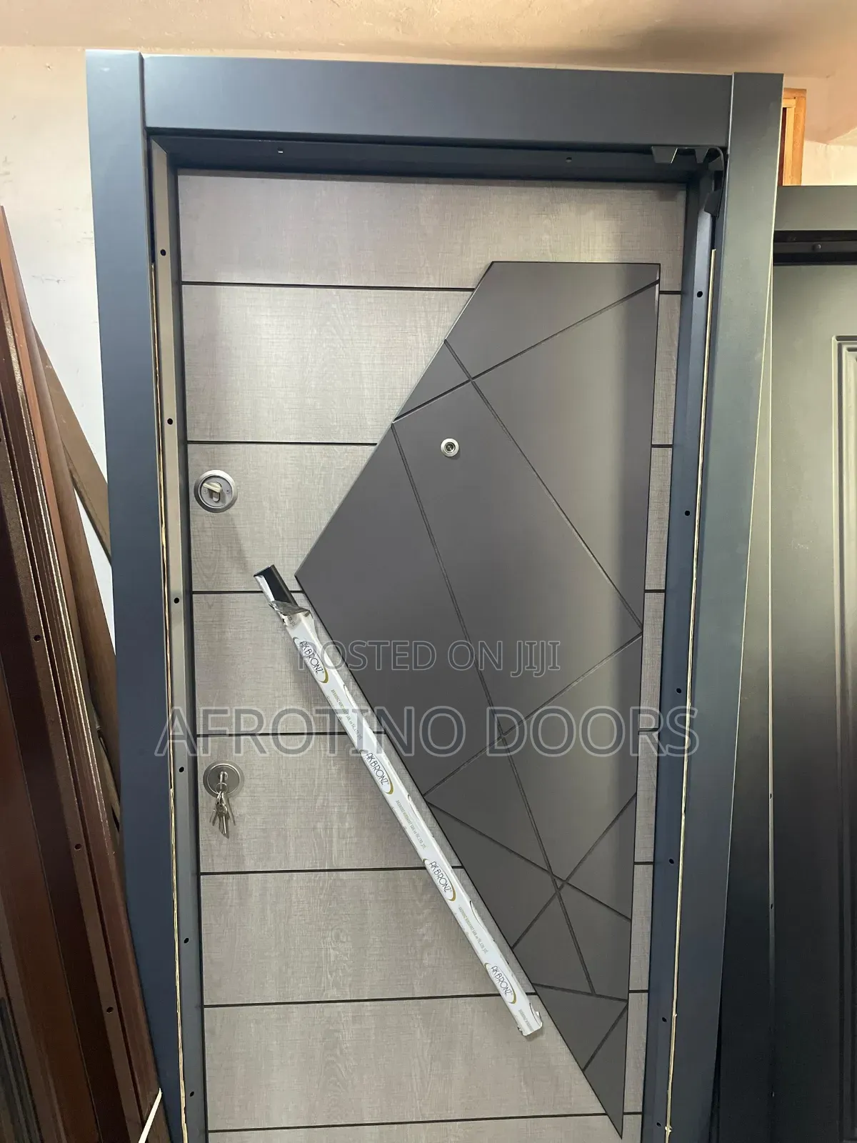 Security Door Single (Luxury B1)