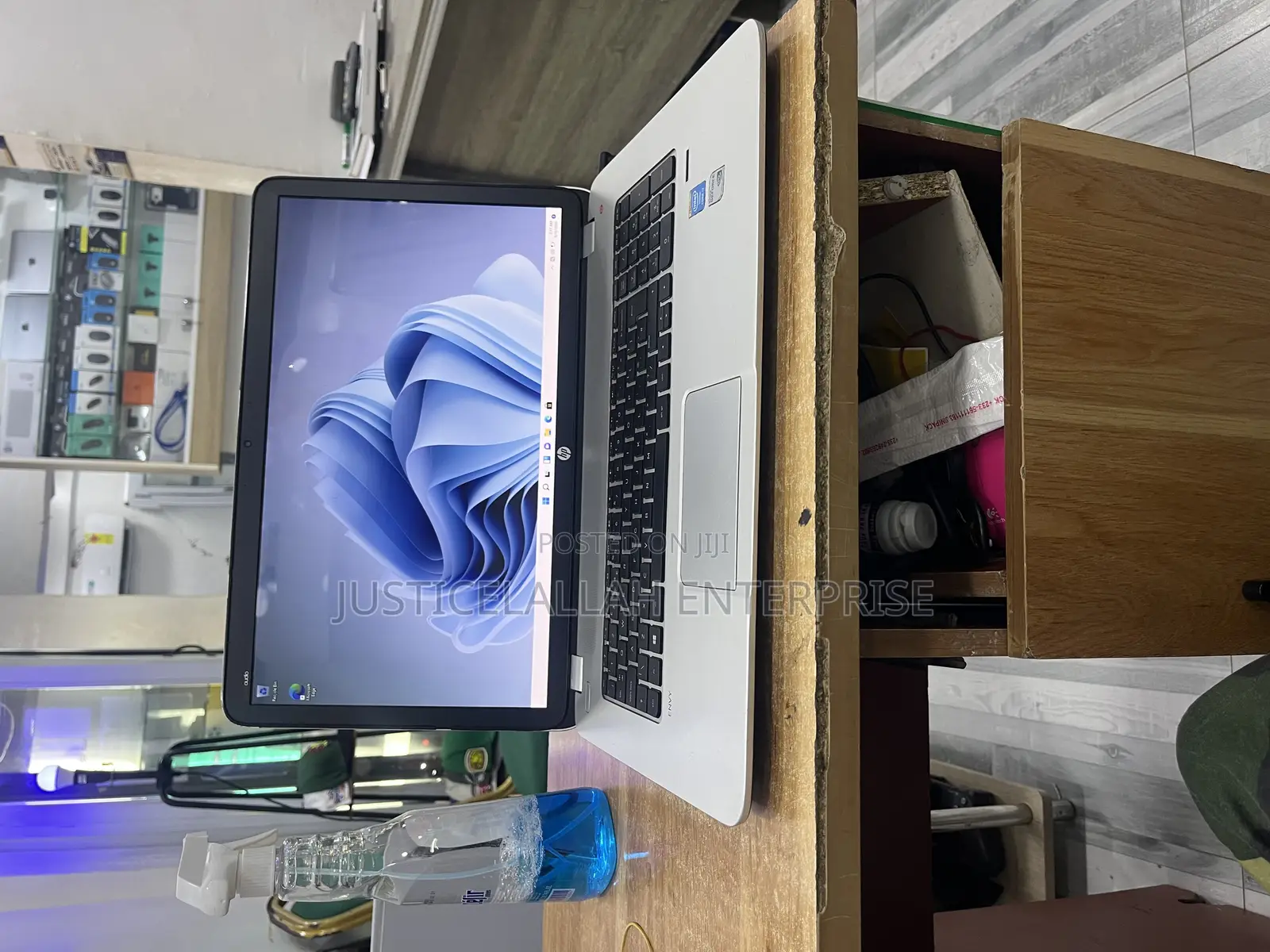 Laptop HP Envy 17 8GB Intel Core i7 HDD+SSD 500GB