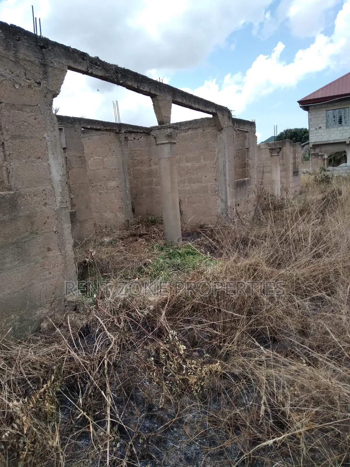 10bdrm Apartment In Amasaman For Sale