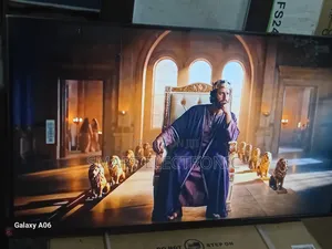 Samsung 43” Smart Tv With Built-in Streaming Apps