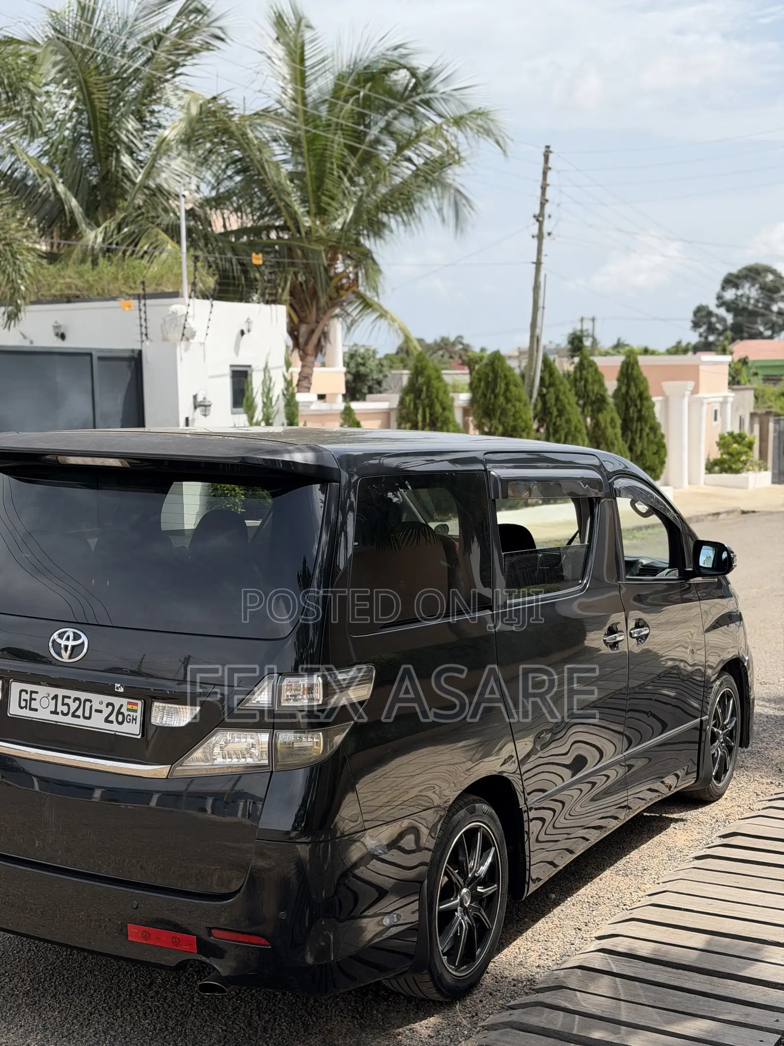 7 Seater Car for Rental Within and Outside Accra