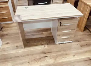 Office Table (M1523)