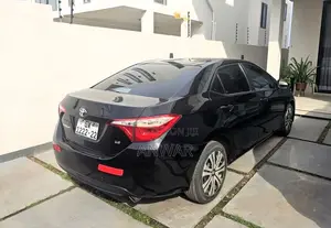 Toyota Corolla 2016 Black