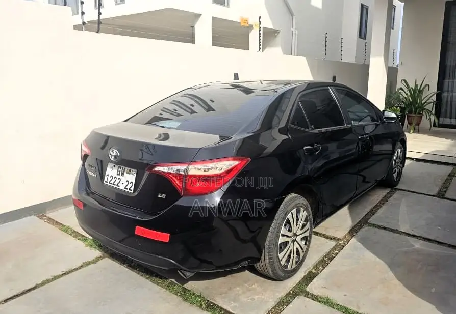 Toyota Corolla 2016 Black