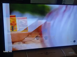 Samsung 43” Led Smart Television With Clear Audio