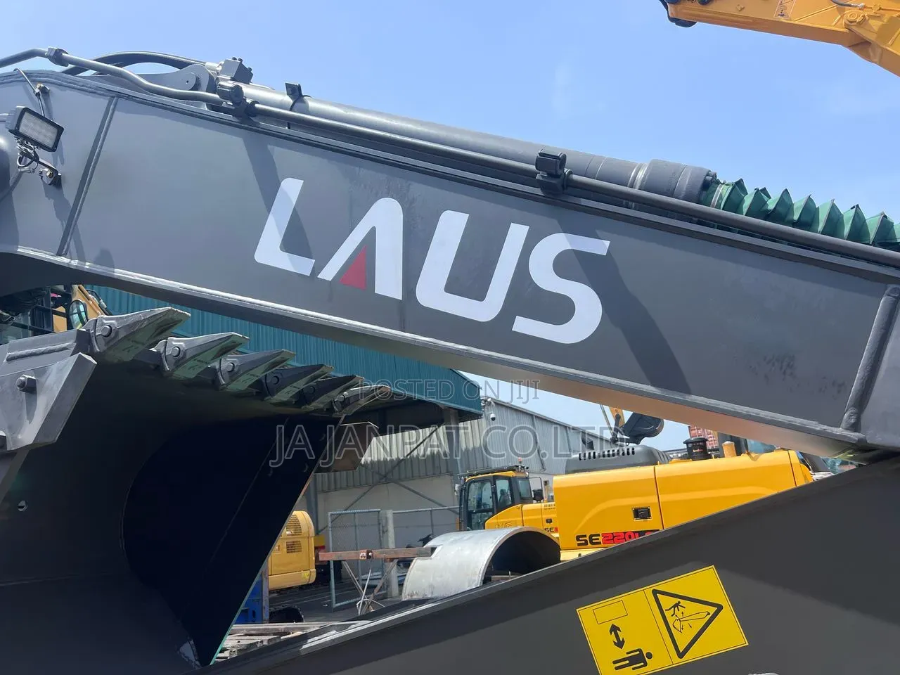 Laus Excavator Brand New 2025 Model