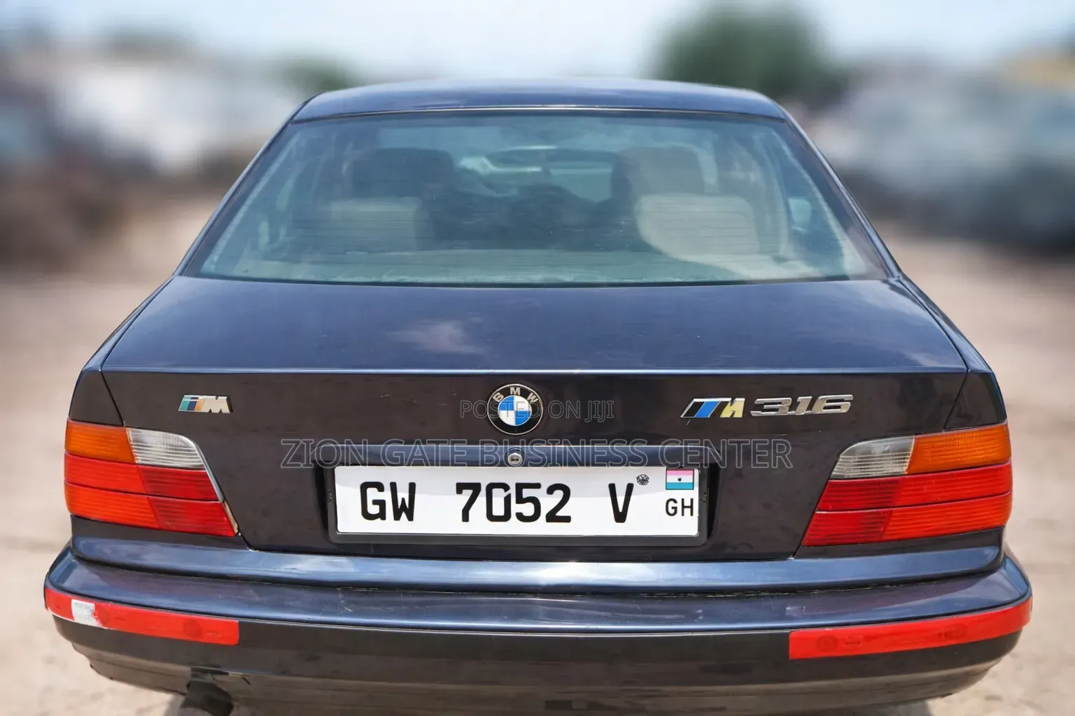 BMW 318i 1994 Blue