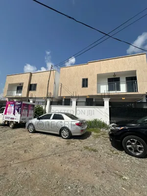 3bdrm House in Spintex, Baatsona Total for rent
