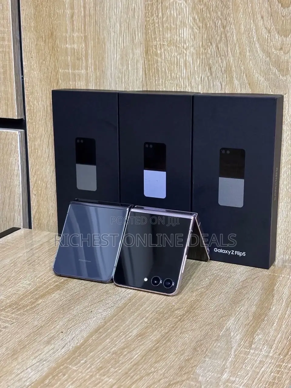 New Samsung Galaxy Z Flip4 256 GB
