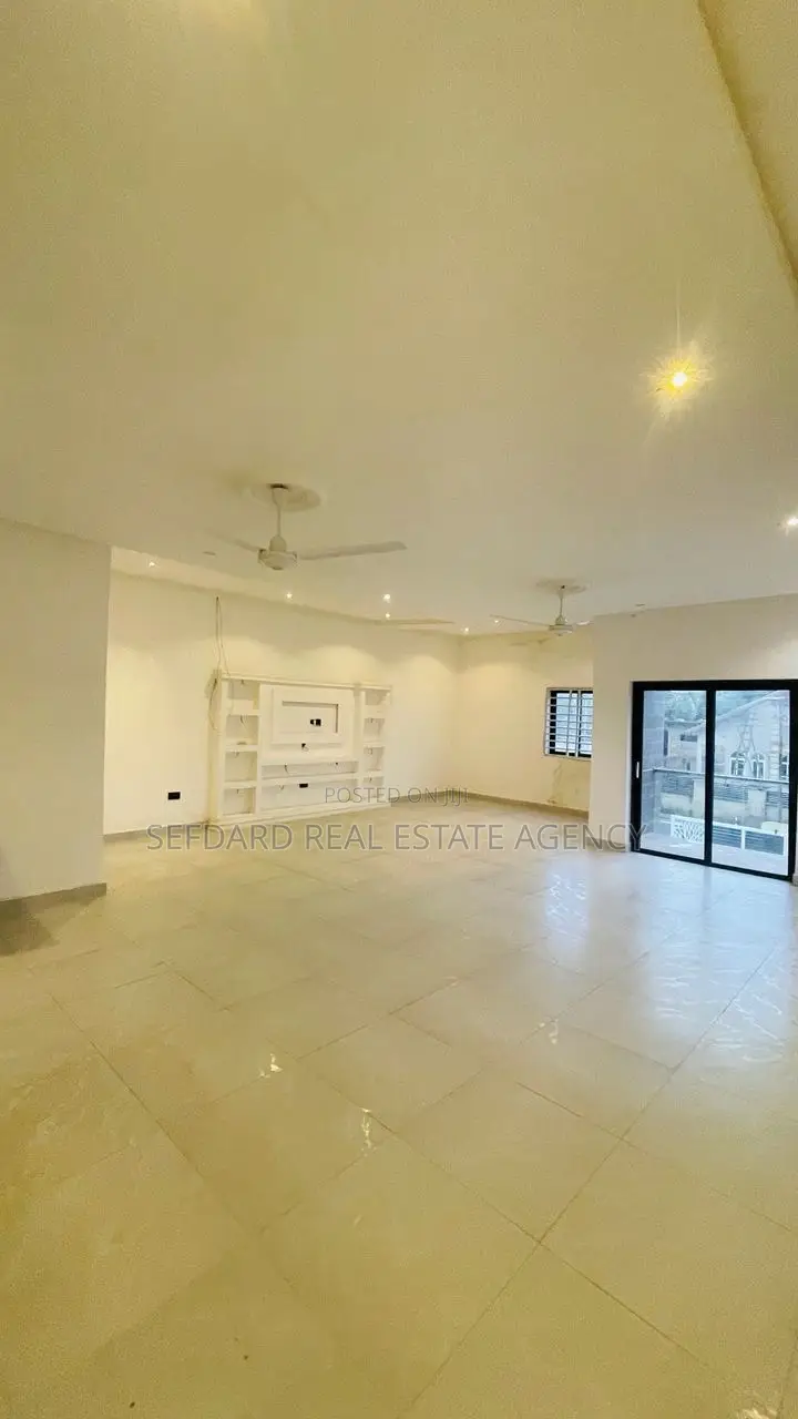 4bdrm House in Sefdard Properties, Kwabenya for sale