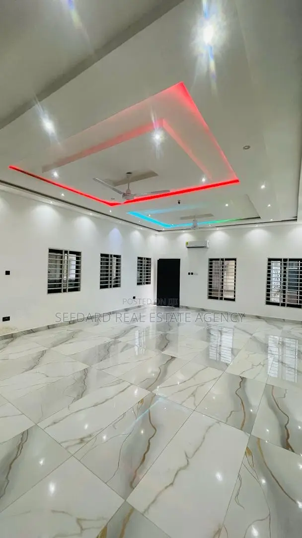 4bdrm House in Sefdard Properties, Kwabenya for sale