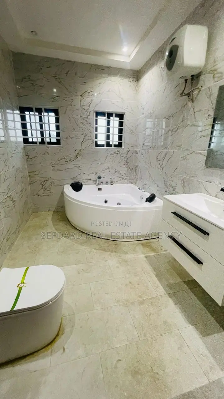 4bdrm House in Sefdard Properties, Kwabenya for sale