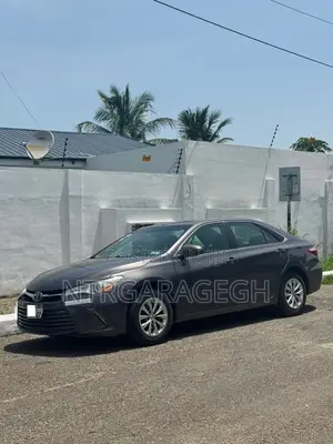 Toyota Camry LE 4dr Sedan (2.5L 4cyl 6A) 2015 Gray