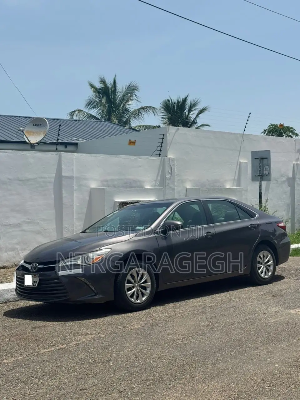 Toyota Camry LE 4dr Sedan (2.5L 4cyl 6A) 2015 Gray